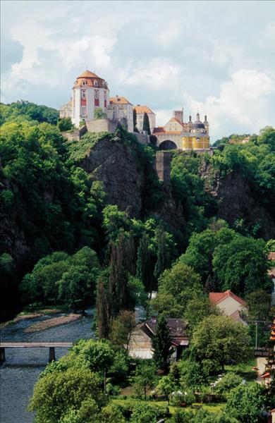 Blick auf das Schloss Vranov