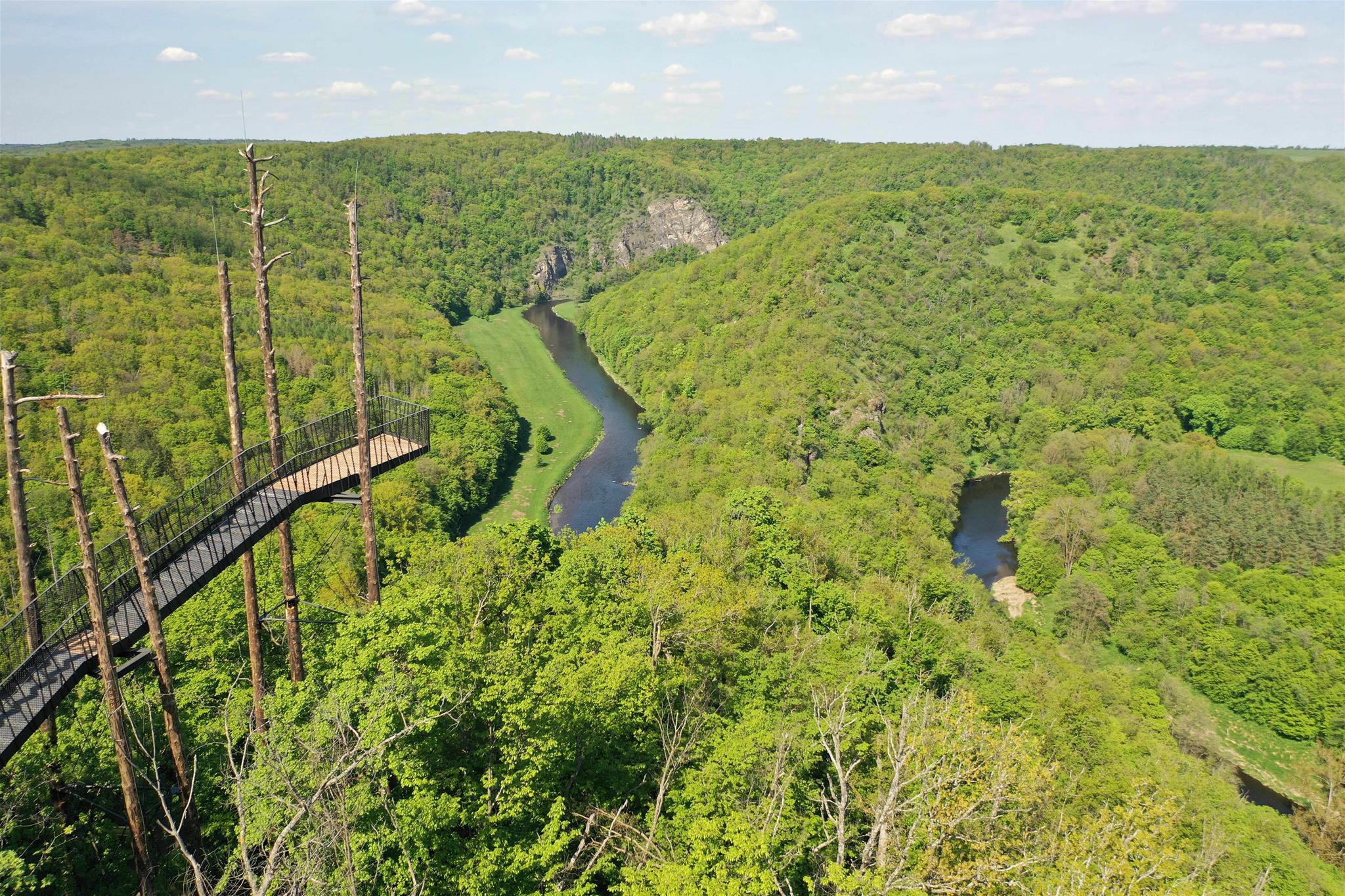 Aussichtswarte mit Blick auf das Thayatal